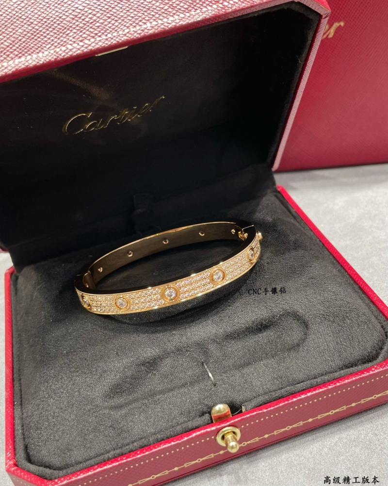 Ca*t1er bracelets
